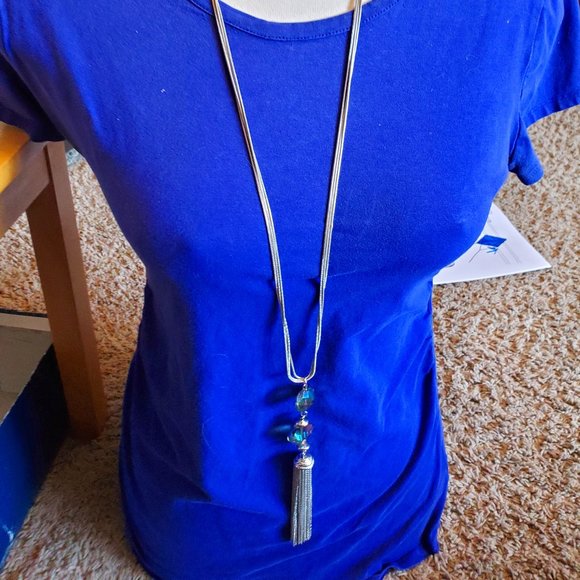 34" Silver Snake Chain 7" Tassel Pendant Necklace - Picture 3 of 7